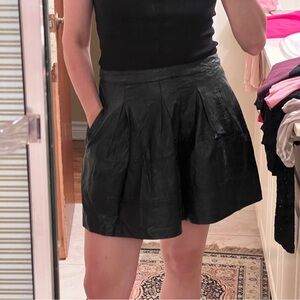 🖤Black, faux leather skirt, forever 21 (mini skirt, circle skirt, medium skirt)